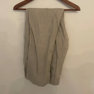 NN07 linne byxor  - 32/32 Bra skick 8/10 Nypris 1700