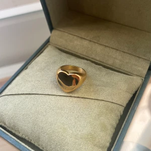 Hjärtring - Tjock jättefin hjärtring i storlek 7💓 Från LeGer, aldrig använd
