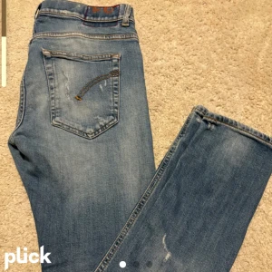 Dodup jeans - Bra skick inget fel på dom storlek 31 kom priv för mer frågor 