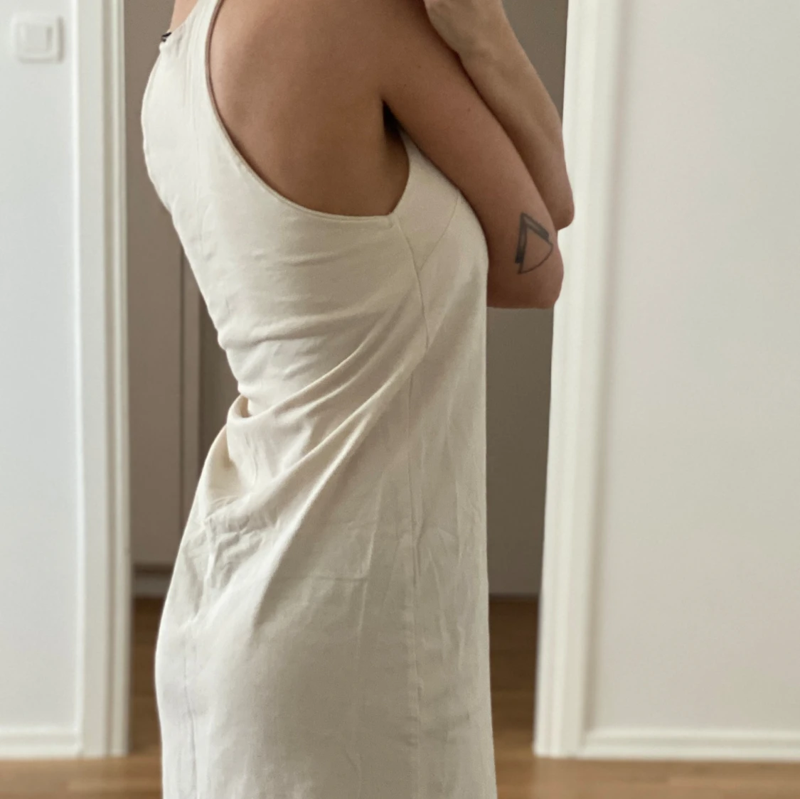 Beige klänning  - 90