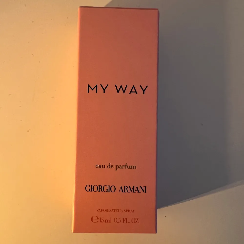 Girgio Armani Parfym - My Way 15ml. Aldrig använd, 100% äkta.. Accessoarer.