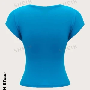 Topp - Jättefin och skön topp från shein som är öppen i ryggen. Aldrig använd då den inte passade mig.