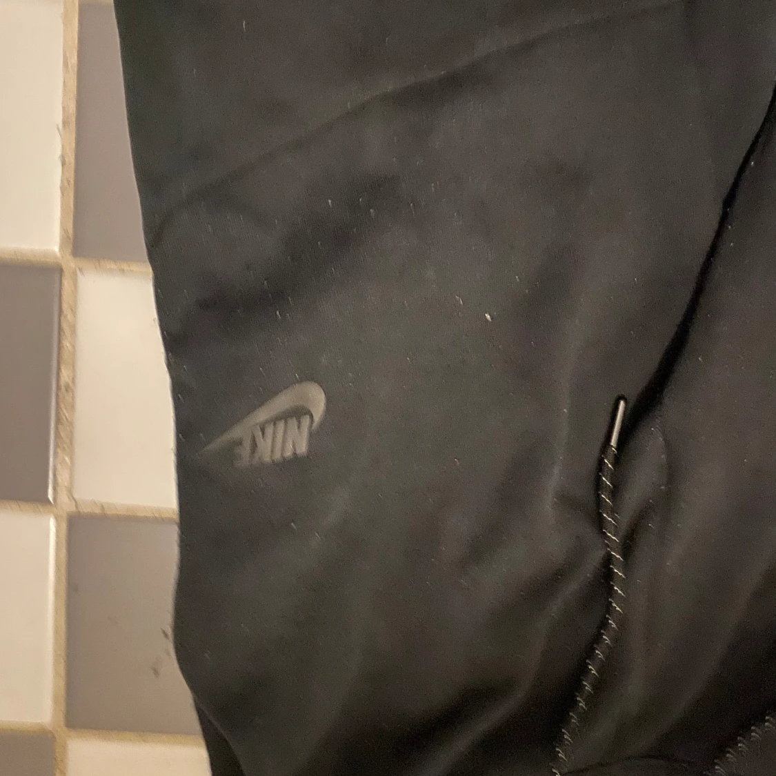 Nike tech pants - 90