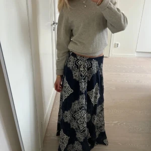 Maxikjol  - Superfin maxikjol som jag sytt om av en långklänning från zara💕 