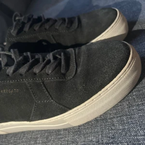 Axel Arigato skor stl 39 - Bra skick - knappt använda, ingen låda