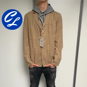 Woolrich Overshirt (HELT NY)  - Woolrich Overshirt | Skick: 10/10 (HELT NY) | Strl M | Pris - 1499 | Tags sitter kvar | Fraktar via Postnord eller Instabox på köparens bekostnad | Hör av dig vid minsta fråga eller fundering!