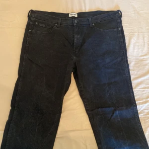 Wrangler jeans  - Svarta Wrangler jeans 