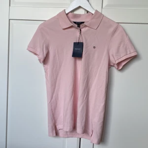 Äkta GANT pikétröja storlek M - Helt ny🩷