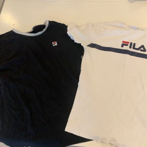 2ST fila tröjor - Nypris(Vit) 227kr Nypris (svart) 349kr Tröjorna säljs tillsammans för 99kr Båda är i bra skick.