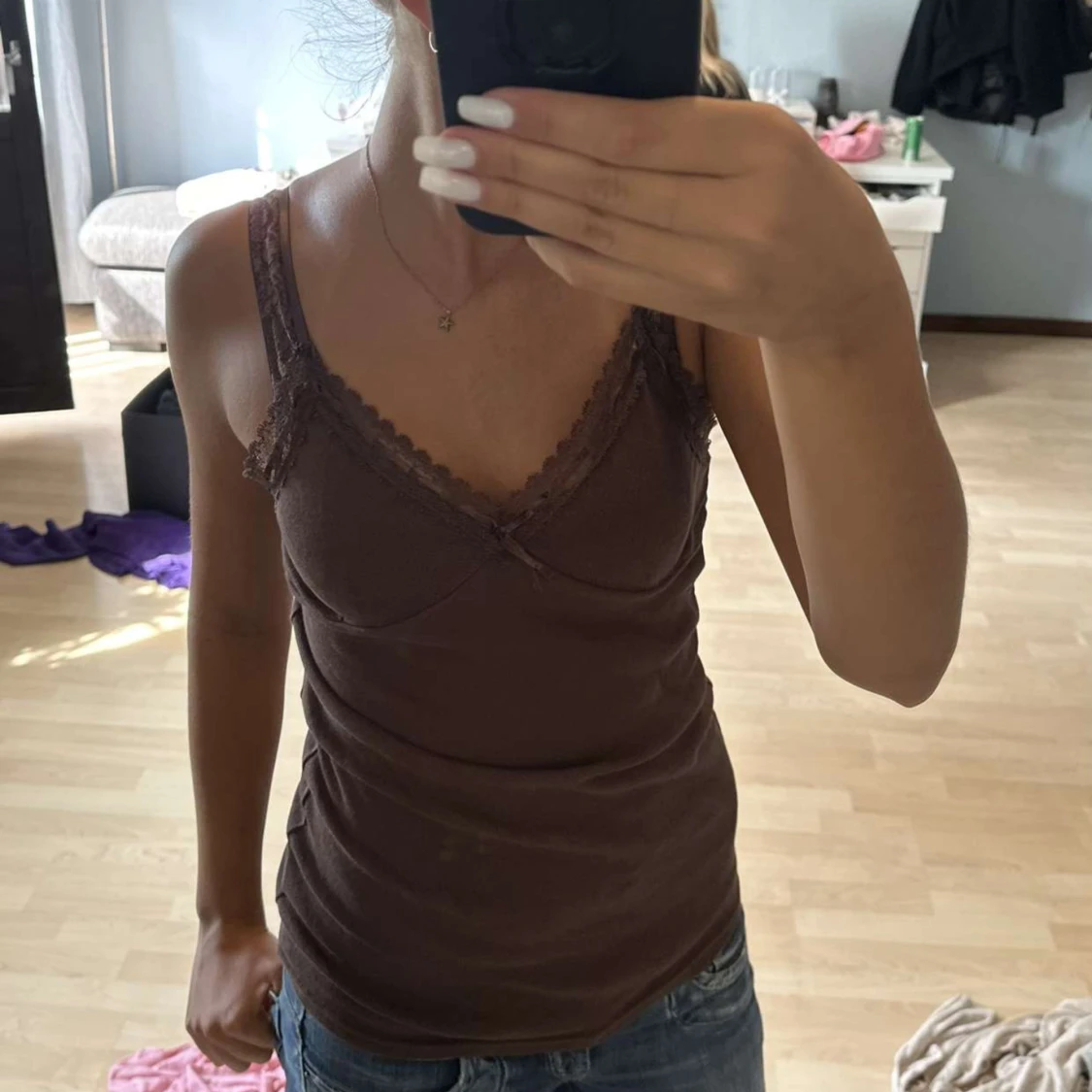 Brunt spetslinne - 91