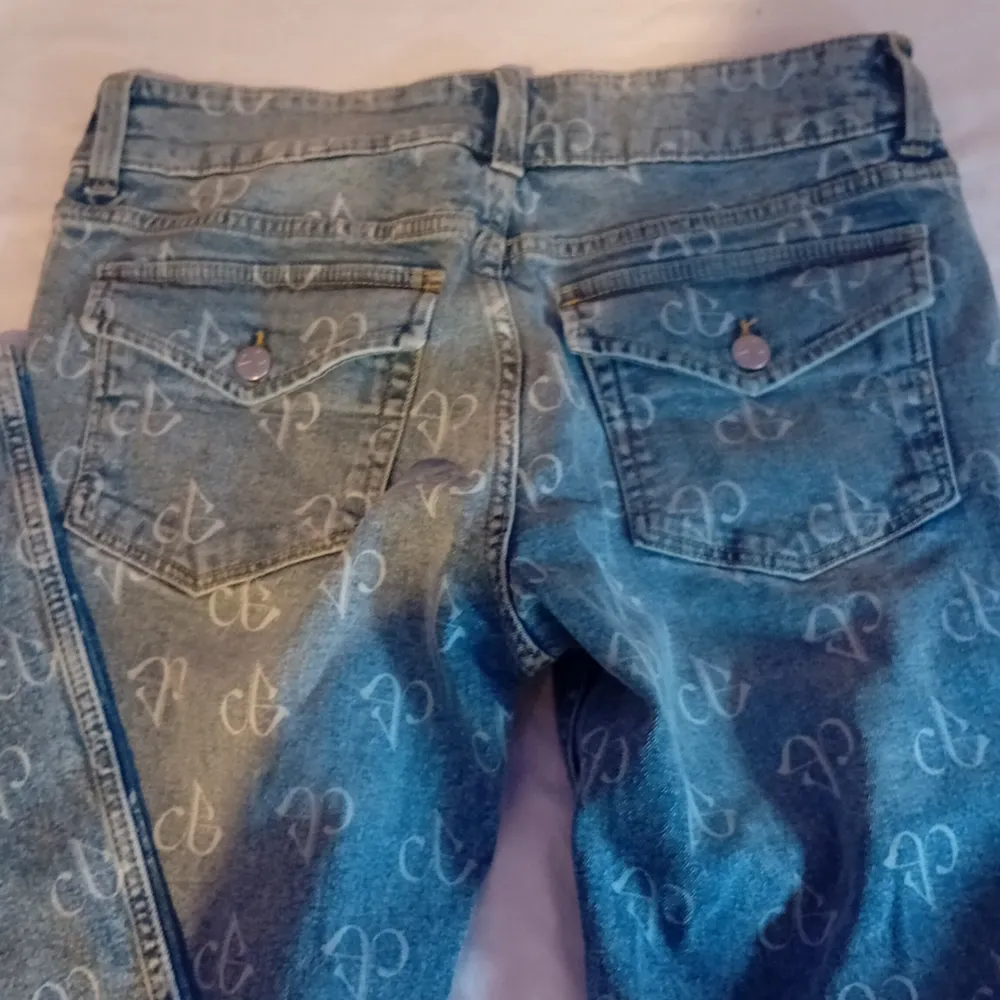 Super snygga Lågmidjade bootcut jeans, Aldrig Andvända💗. Jeans & Byxor.