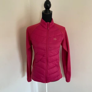 Jacka  - Använd 1 gång Storlek XS 