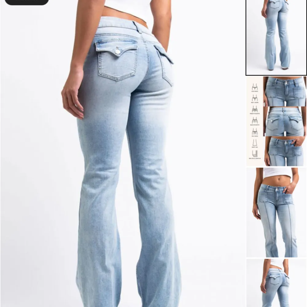 Säljer mina as snygga lågmidjade bootcut jeans ifrån madlady då jag vill ha en längre modell! Jag är 165cm! Storlek 38 längd short. Nypris 699!. Jeans & Byxor.