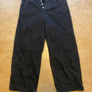 Astro Loose Baggy Jeans W33, W32 - Bra skick, aldrig använda då dom är för små