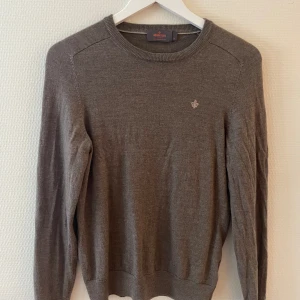 Morris tröja - Riktigt snygg Morris tröja i super bra skick, tveka inte på att höra av dig🙌🏻