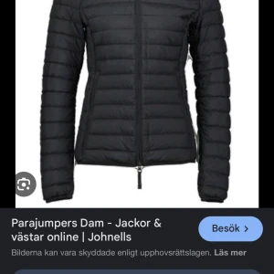 Parajumper damjacka - Säljer min parajumper dam vår jacka i strl xs då jag bara har använt den ett fåtalt gånger, priset kan diskuteras vid snabb och smidig affär!