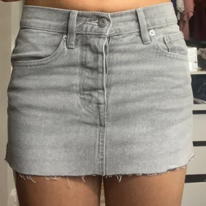 Jeanskjol  - Fin jeanskjol storlek XS