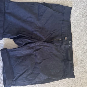 Snygga shorts  - Säljer pga för små 