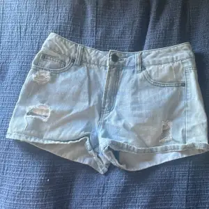Fina shorts köpta på Sellpy, aldrig använt dom😋