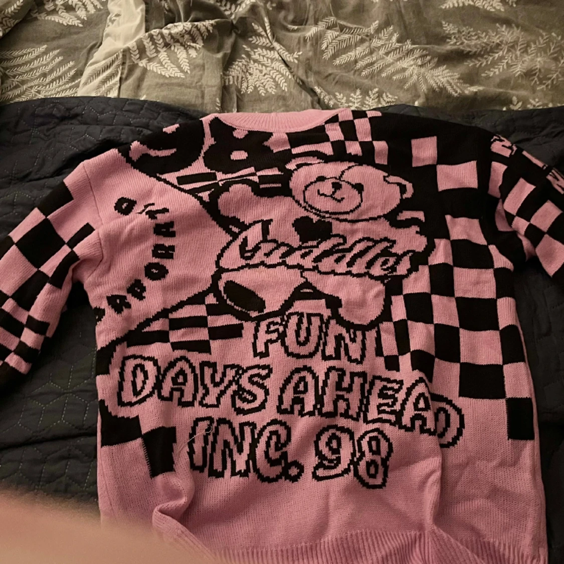 Alt Oversize Pink & Black Bear Sweater - 90