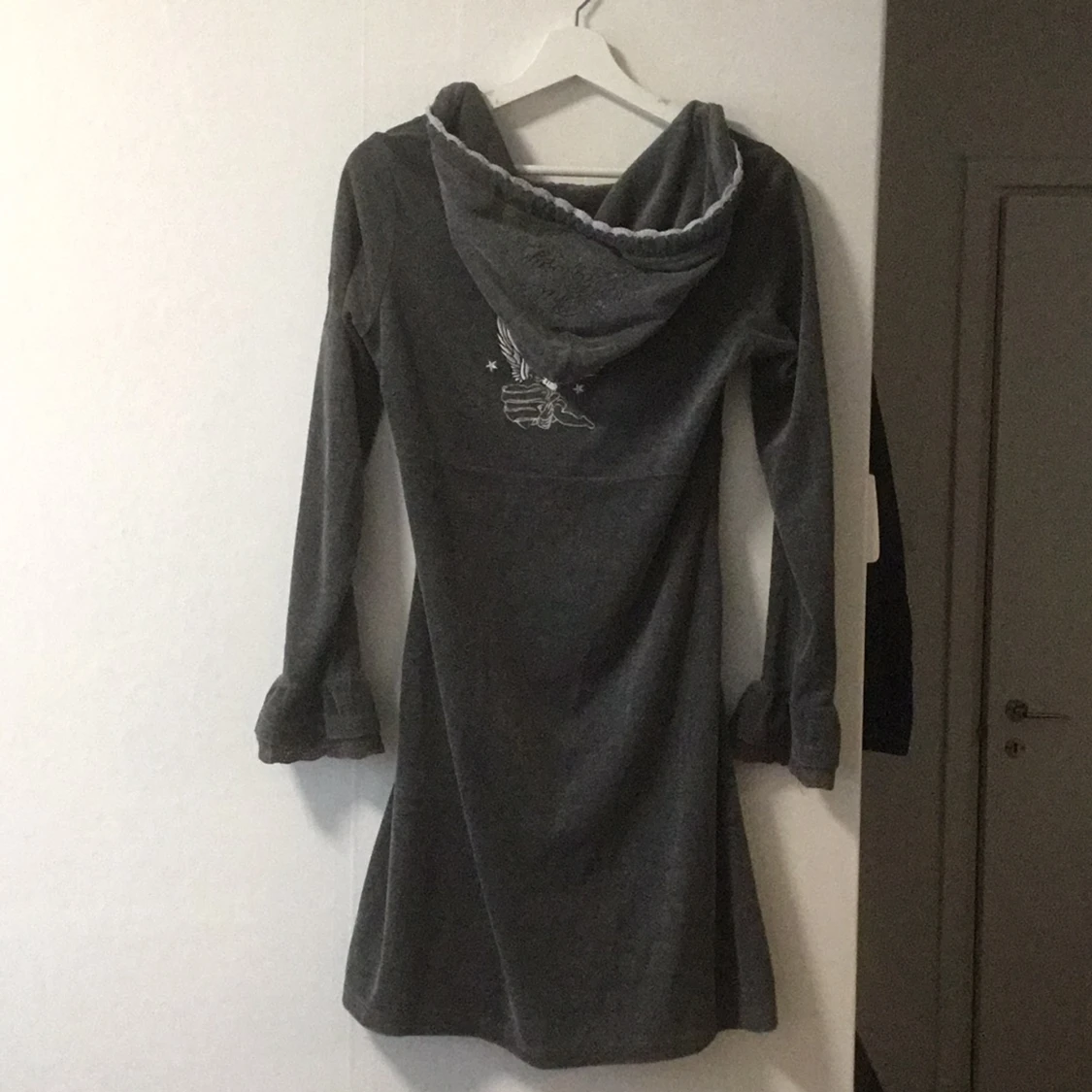 Chillnorway klänning med huva grå - 91