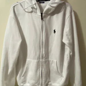 Polo ralph lauren - Jätte bra skick inga fläckar storlek M 