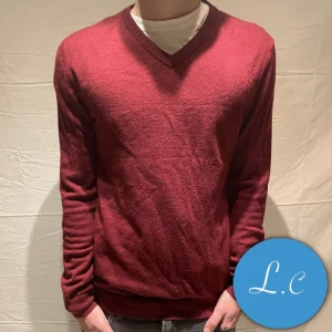 Merinoull tröja - Vinröd 100% merinoull från Esprit | Storlek:S | Pris:299kr | Skriv för frågor eller liknande! 