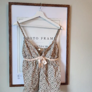 Linne odd molly  - Fint linne från oddmolly. Passar xs-s 