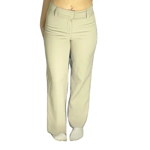 midwaist beiga byxor - snygga beiga byxor från GinaTricot! bra skick❣️