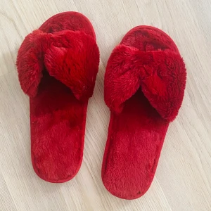Tofflor  - Fluffiga tofflor 
