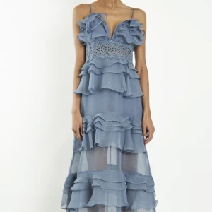 True decadence klänning - Säljer min balklänning som endast är använd en gång💘 jätte fint skick och är slutsåld i nästan alla storlekar. köppte för 2200, priset kan diskuteras💞💞