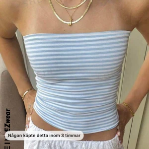 Tubtopp - Jättesöt tubtopp ifrån shein. Inte använd pågrund av fel beställning 💞