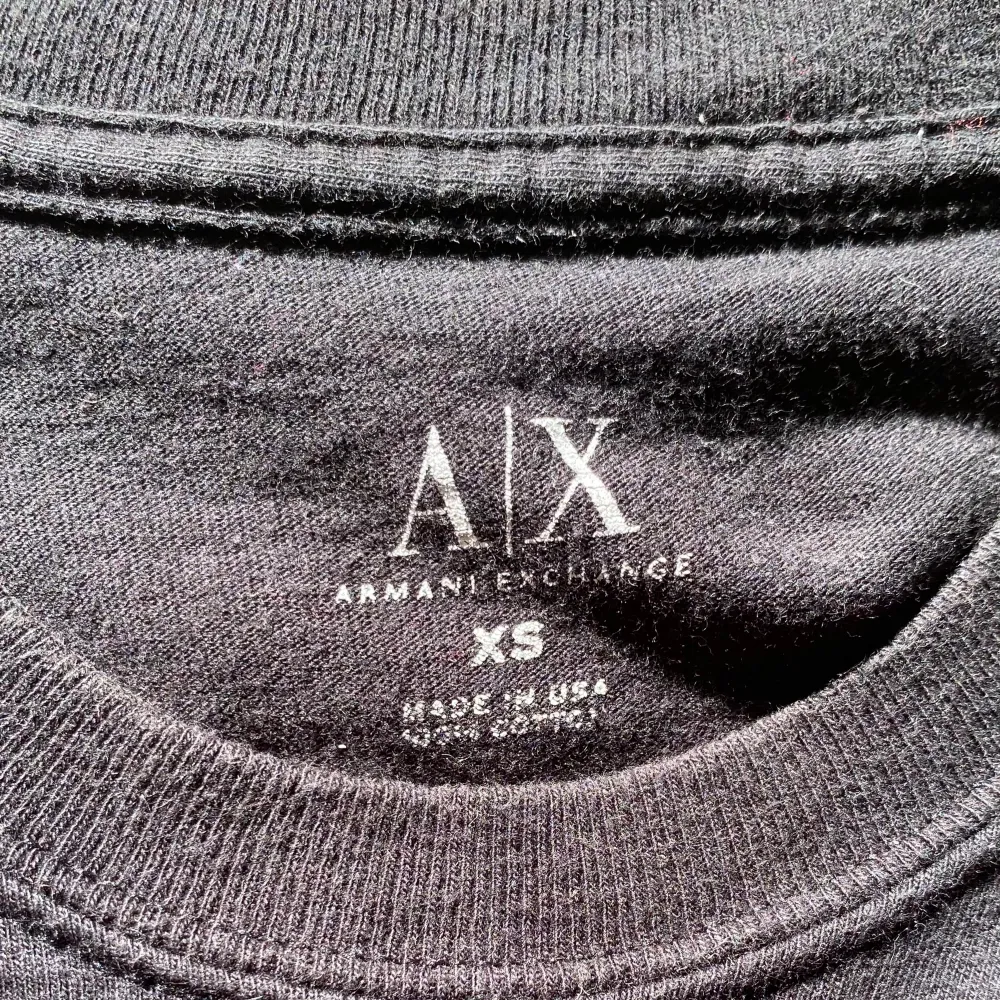 Säljer denna sjukt snygga AIX tröjan, perfekt till sommaren. En sällsynt tshirt som inte finns att köpa någonstans. Tröjan har inga defekter och är i väldigt bra skick (9/10), och den kan bli din för endast 299 kronor! Hör gärna av dig vid frågor! 🌟. T-shirts.