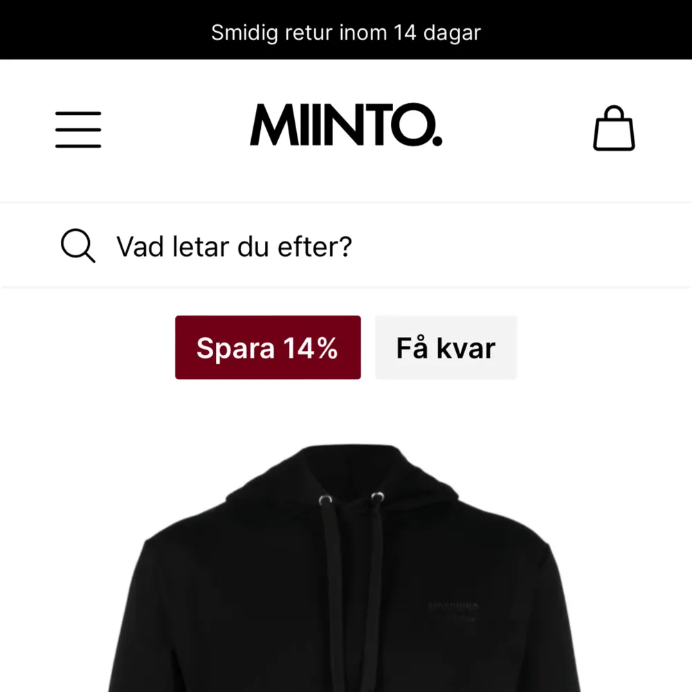 Säljer min Moschino Huddie använt den varsamt och har ingen skada på sig, skriv för intresse. Storlek S men sitter som M. Hoodies.