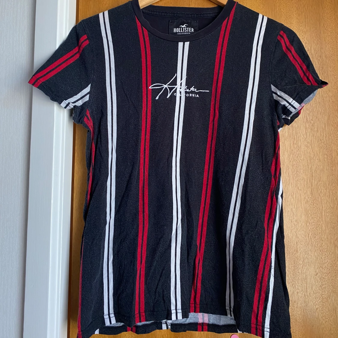 Hollister t-shirt