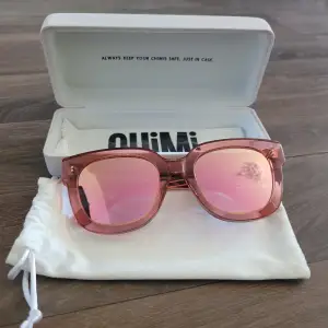 Solglasögon från Chimi i storlek 008 och färgen 