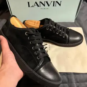Lanvin skor i bra kvalite, använda två utekvällar😊👍