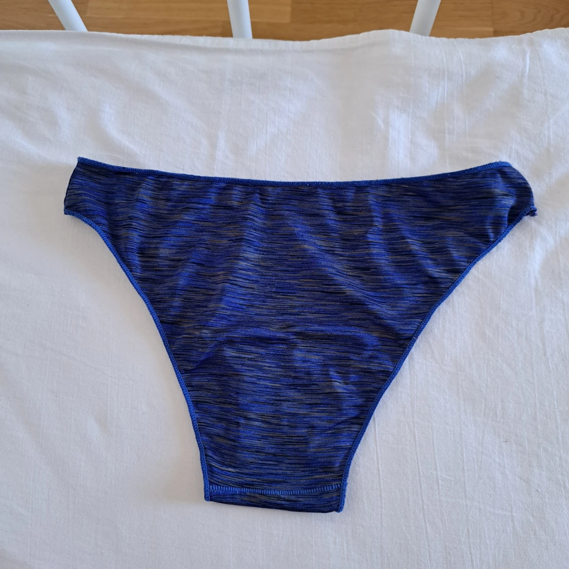 Mariblåa trosor  - 90