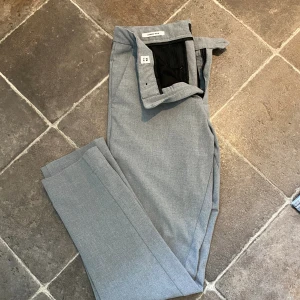 Jack and Jones byxa - Strl 31/32 slim skick som ny