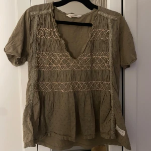 Odd molly topp - Fin odd molly topp i fint skick, grön 💖 storlek 1 