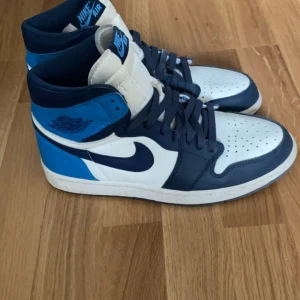 Nike Air Jordan 1 Obsidian - Storlek 43-42