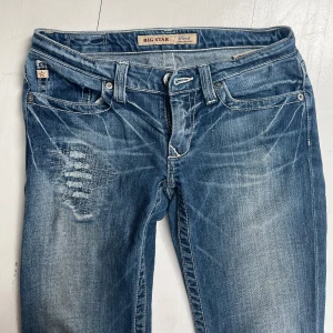 Coola jeans - Super snygga jeans!! Så coola och unika!! Mycket bra skick!!❤️❤️❤️