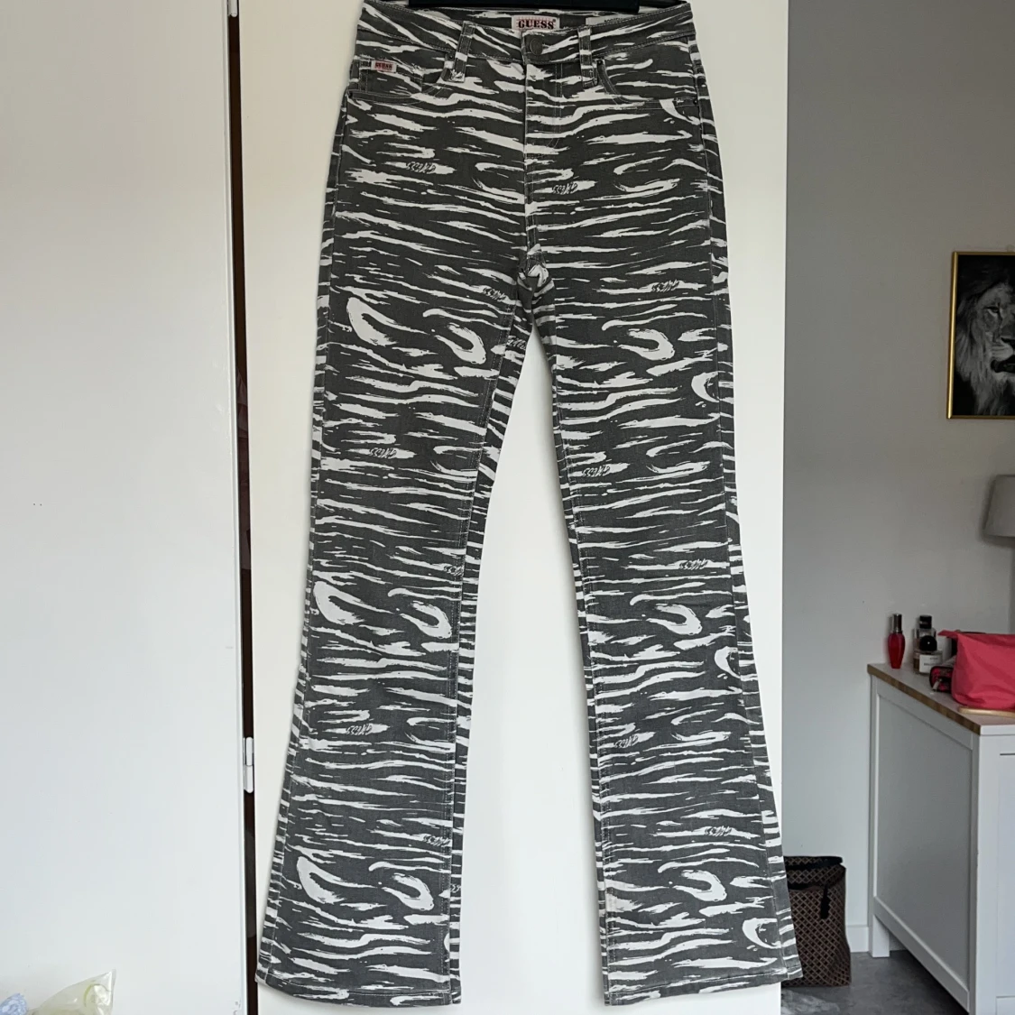Zebra jeans
