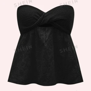 Svart tube top!! - Säljer min svarta tup top som inte är använd💘