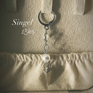 Örhänge 💗 - Snyggt örhänge 💗