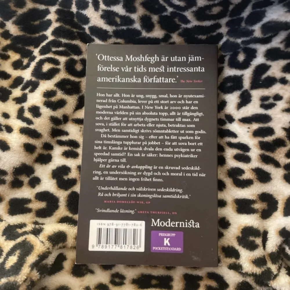Ett år av vila och avkoppling bok på Svenska . Böcker.
