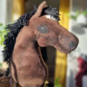 Käpphäst 💕 - Säljer denhär käpphästen då jag har slutat. Vadd och pinne ingår. Priset kan diskuteras. Kom privat vid frågor 🩷