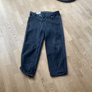 Hm Loose fit jeans - Helt okej skick inga hål 