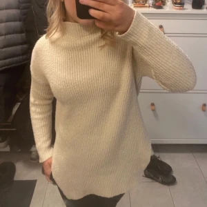 Stickad tröja - Lånad bild från förra ägaren 🫶
