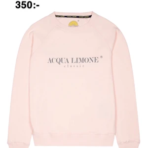 Sweatshirt - Helt oanvänd sweatshirt från aqua limone